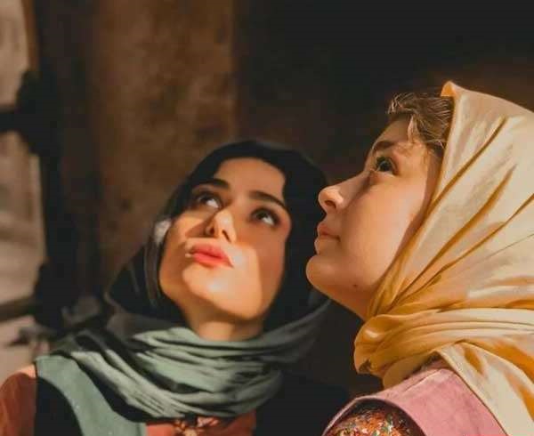 ستایش-دهقان-و-پریناز-ایزدیار