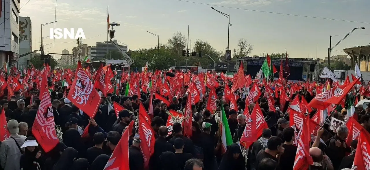 چهارراه ولیعصر، مملو از تشییع کنندگان رهبر شهید