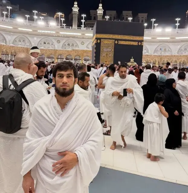 برنده روس رحمان عموزاد تغییر تابعیت داد و برای بلغارستان کشتی خواهد گرفت/ شامیل ممدوف به مکه رفت/ عکس