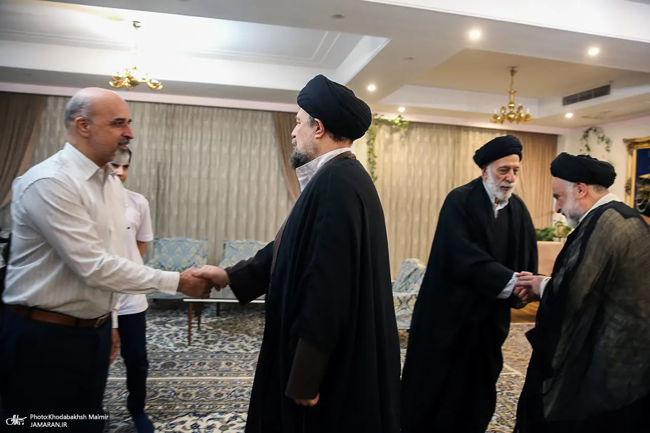 دیدار+سید+حسن+خمینی+با+حجت+الاسلام+و+المسلمین+سید+هادی+خامنه_ای (9)