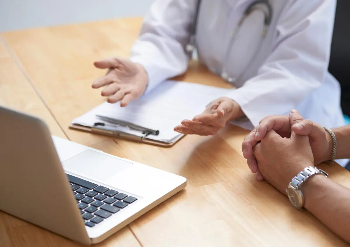 مشاوره عمل بینی در مطب