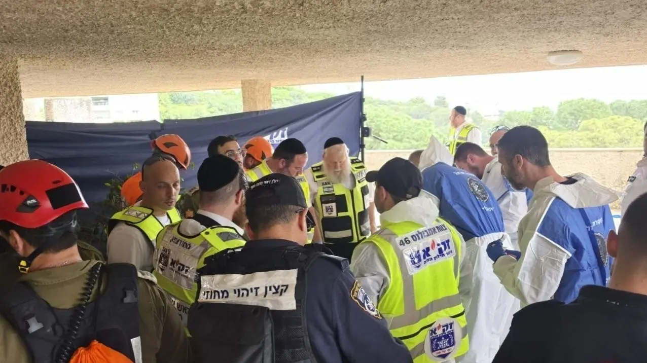 14050117142410370362996410