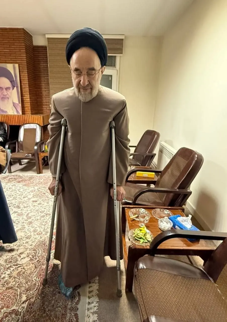خاتمی+عصا