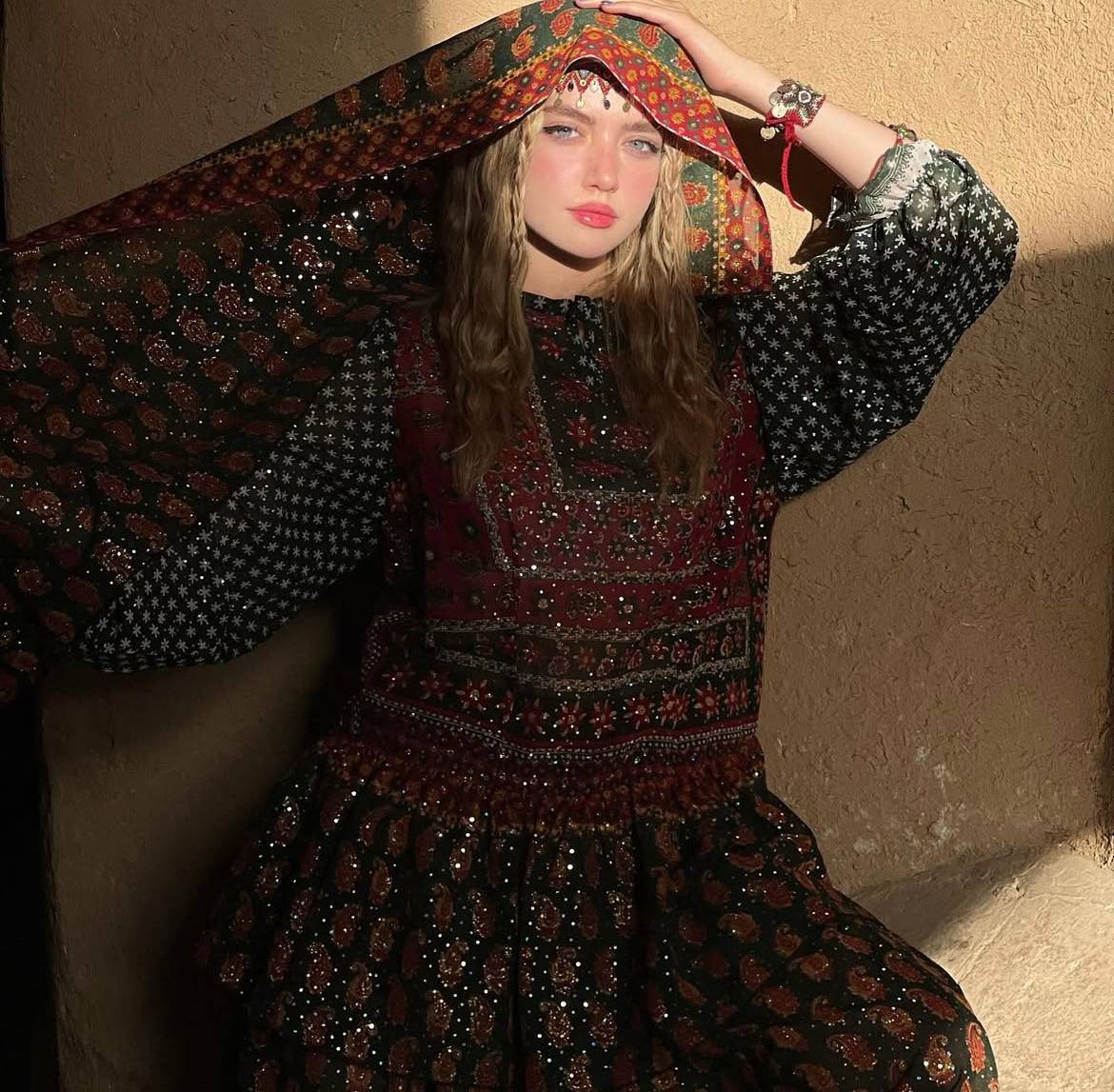 نگین+حق+دوست (1)