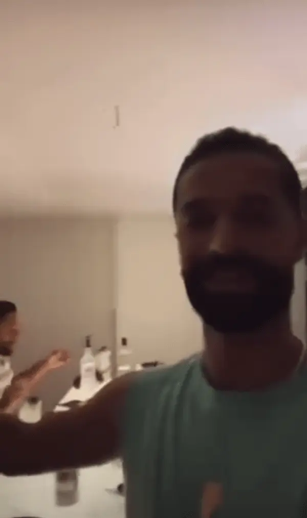 f9dbcb2b432d4e638109a146b959e292