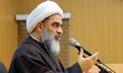 وقتی اسلام در خطر است نباید به آقای اسلحه به دوش گرفته در میدان بگوییم نماز می‌خوانی یا نه؟ چه رسد به مساله حجاب