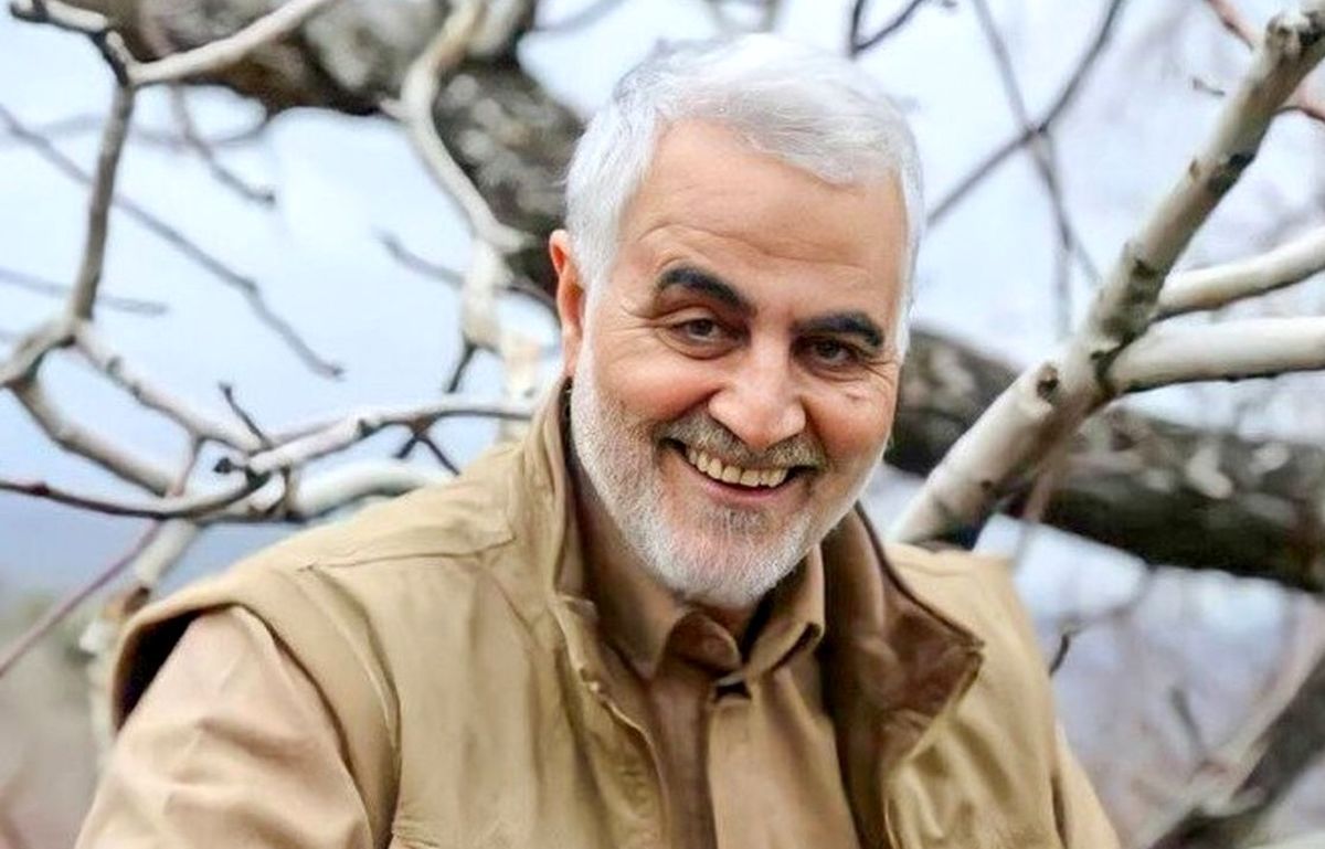 سفر به تاریخ؛ عکس‌های دیده‌نشده «سردار سلیمانی» با «لباس تاجیکی»؛ سال 1377 