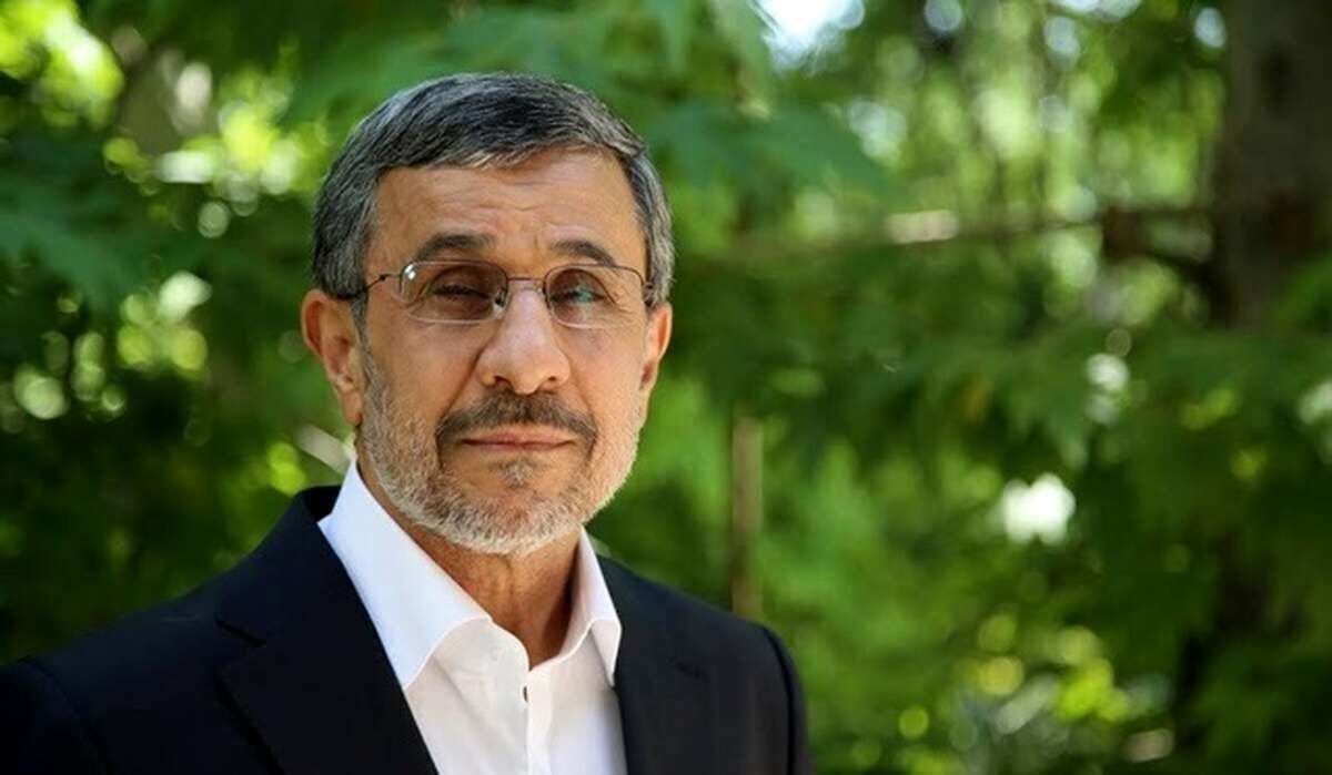 کیهان: احمدی‌نژاد اگر در مسیر ارتجاع بماند به انحطاط سران فتنه سقوط می کند

