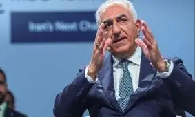 رضا پهلوی به ولیعهد آکواریومی تبدیل شده