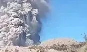 فیلمی ترسناک از لحظاتی قبل از مرگ 3 گردشگر در اثر آتشفشان/ ویدئو