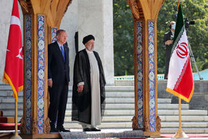 رئیس جمهور در پی حادثه تروریستی کرمان سفر خود به ترکیه را لغو کرد