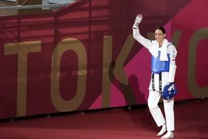 تقدیر از کیمیا علیزاده، اولین مدال‌آور زن المپیک، در تهران

