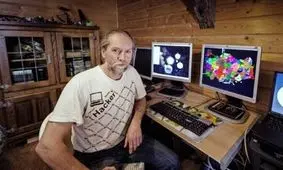 ۹ و ۱۰ اردیبهشت گذشت و زلزله نیامد / پیشگوی هلندی باز هم دروغگو از آب درآمد!