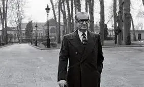 سفر در زمان؛ یادداشت‌های علم، جمعه ۲۹ اردیبهشت ۱۳۵۱: پیامی که شاه به آیت‌الله خوانساری داد