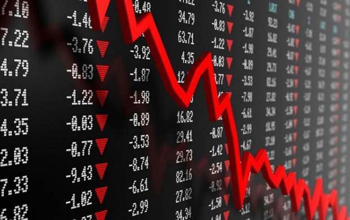 استعفا ندادهام/ ریزشها دلیل اقتصادی ندارد/ عرضه خودرو در بورس را متوقف نکردیم