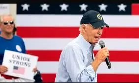 محبوبیت بایدن روی شیب نزولی