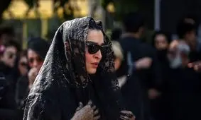 اندیشه فولادوند با تِم عزاداری در تهران دیده شد/ تصاویر
