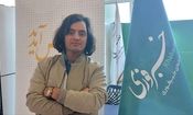 کارگردان گفت هیچ پولی نداریم، من با گِل و پِهن، رنگ ساختم!