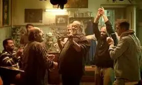 نیاز نبود صحنه‌های لهو و لعب به تفصیل در پیرپسر نشان داده شود 