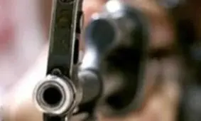 طرفین یک پرونده در مقابل دادگاه زابل به یکدیگر تیراندازی کردند/ ۸ نفر از جمله دو عابر پیاده مصدوم شدند