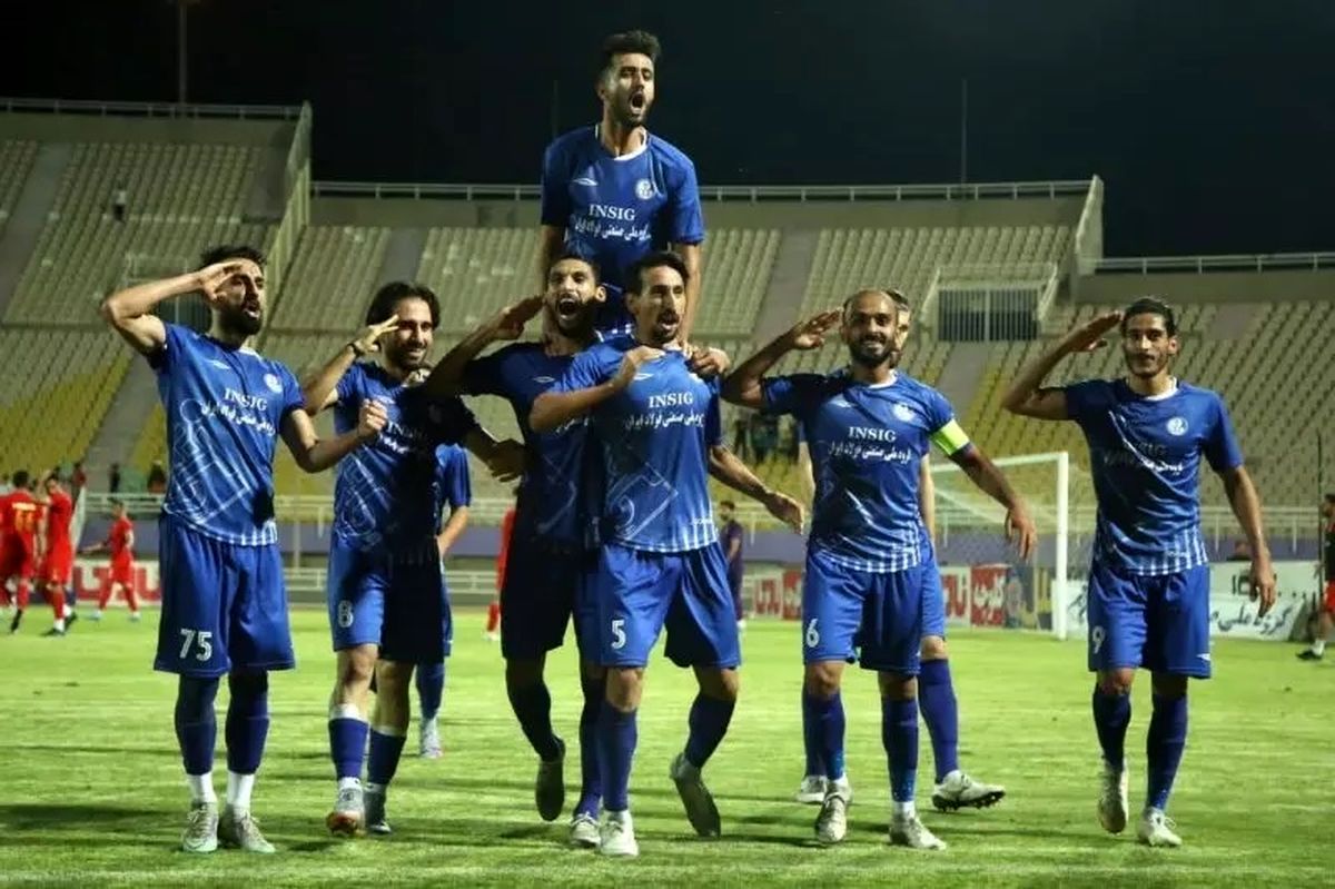 طیبی، کعبی و گروسیان به استقلال خوزستان پیوستند/ قرارداد عظیم گوگ تمدید شد