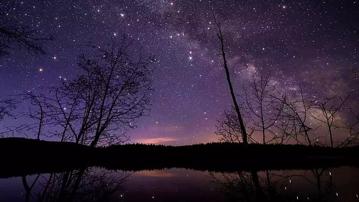 آیا ستاره ها در شب سوسو میزنند؟ نمیزنند، پس چرا باز چشمک زنان میبینیمشان؟