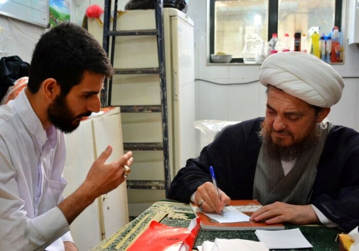  آیت الله تبریزیان: سرداران سپاه را به وسیله واکسن ردیابی کردند/ گفته بودم واکسن نزنید 