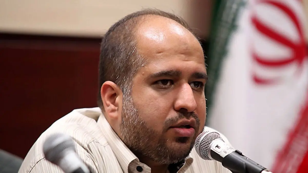نماینده مجلس به دانشجو: اگر حجاب بر سرتان بگذارید با شما گفت‌وگو می‌کنم/ ویدئو

