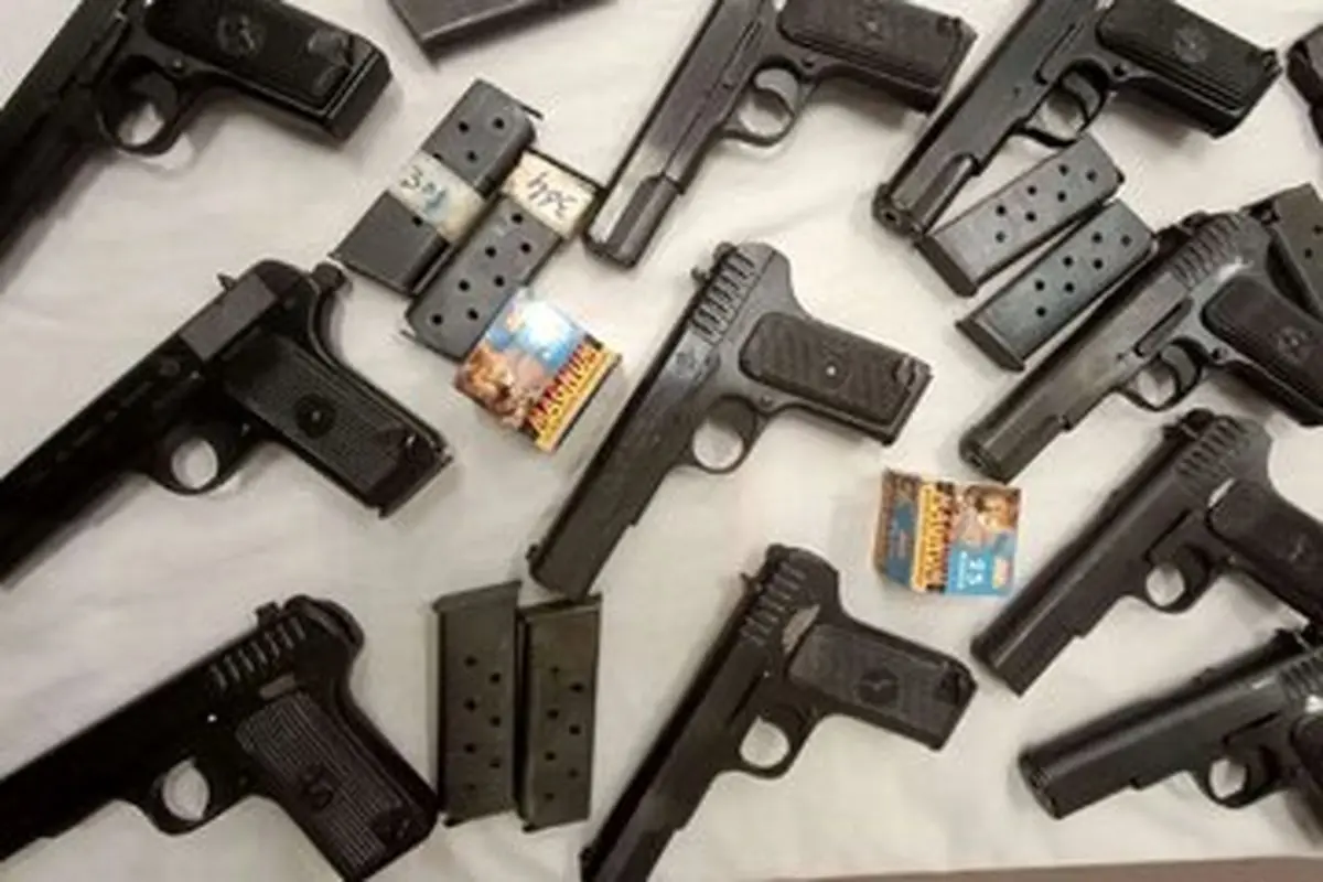 کشف اسلحه در اتوبوس