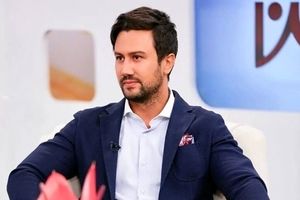 شاهرخ استخری: با افتخار بازیگری رو کنار گذاشتم و بلاگر شدم/ ویدئو