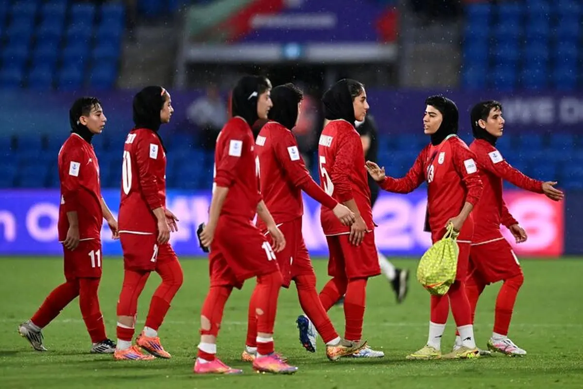 احتمال بازگشت دو دختر فوتبالیست پناهنده به کشور