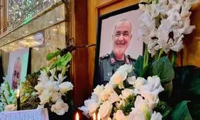 اجتماع مردم کنار مزار شهید سپهبد سلامی در شب تولدش