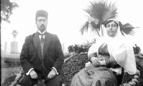  سفر در زمان؛ «مراسم نماز میت بر سر جنازه مادر احمدشاه در کربلا»؛ سال 1327