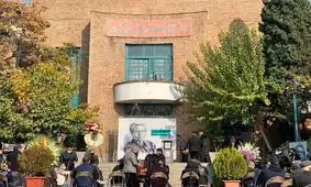 کامبیز درمبخش به خاک سپرده شد / هنرمندی که تا لحظه مرگ، جوان باقی ماند