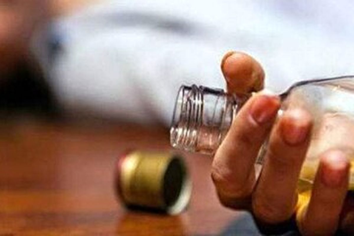 مصرف مشروبات الکلی تقلبی جان ۳ نفر را گرفت