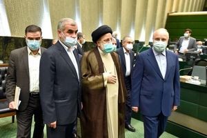آسیب های حاکمیت یکپارچه/ باید درباره تجزیه‌طلبی نسبت به دل مردم ایران حساس باشیم