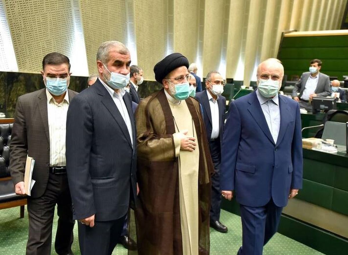 آسیب های حاکمیت یکپارچه/ باید درباره تجزیه‌طلبی نسبت به دل مردم ایران حساس باشیم