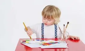 تفاوت نقاشی کودکان شاد و غمگین در چیست؟