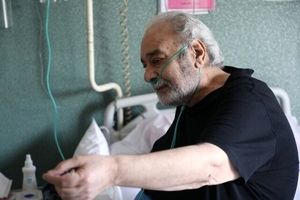 روایت حمید رسایی از تماس تلفنی با محمد کاسبی/ او گفت که در تنهاییهایم امام خامنهای را میبینم