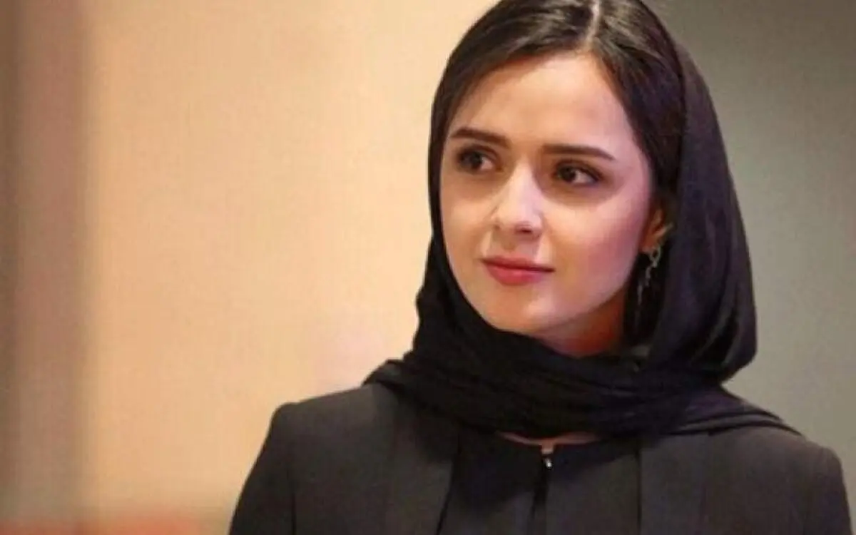 حمله‌ تند کیهان به ترانه علیدوستی، دستمزدش از پول‌های اختلاس شده بود