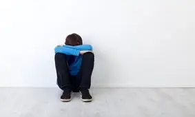 علائم جسمی و روحی افسردگی در نوجوانان