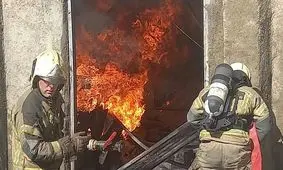 کارگاه مواد شیمیایی در جاده‌ تهران - ساوه دچار حریق شد