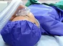 دختر معلول ایرانی که ۲۰ سال از دیدار با پدر و مادر خود محروم است/ ویدئو