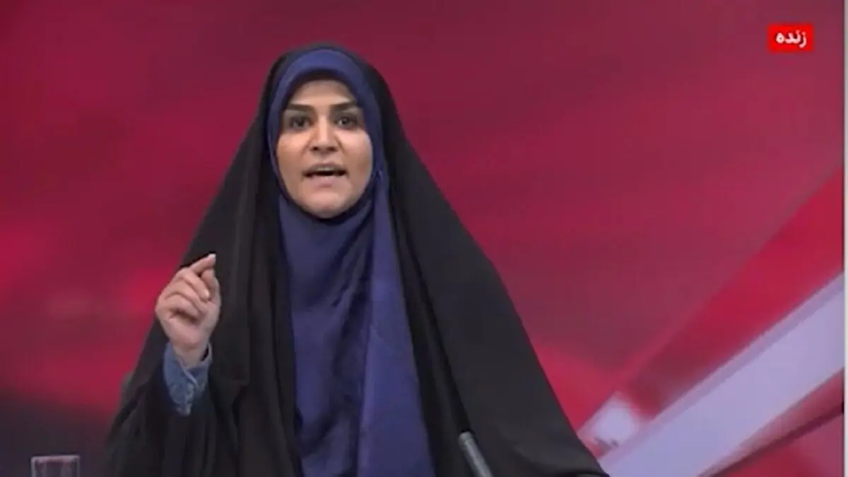 تقدیم سیمرغ بلورین جشنواره فیلم فجر به سحر امامی 