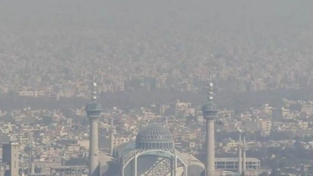 وضعیت خطرناک هوای اراک ادارات و بانک‌ها را روز دوشنبه به تعطیلی کشاند