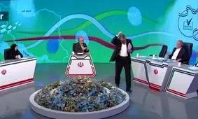 تشنج در میزگرد صداوسیما / تهمت اسفندیاری کارشناس نزدیک به جلیلی به فاضلی مشاور پزشکیان/ مشاور پزشکیان برنامه را به نشانه اعتراض ترک کرد/ ویدئو