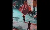 حضور تصویر آیت‌الله سید مجتبی خامنه‌ای در دسته عزاداری شیعیان عراق/ ویدئو