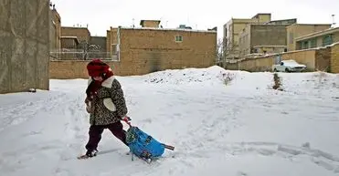 تعطیلی گسترده مدارس؛ سرمای زمستان و هشدار آنفلوآنزا دست به دست هم دادند/ کدام استان‌ها تعطیل‌اند؟