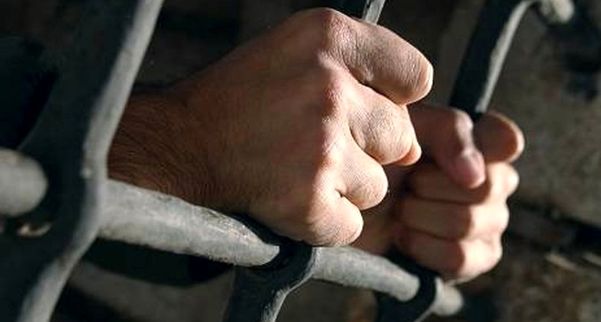 بازداشت یک چهره مشهور ایرانی در آمریکا