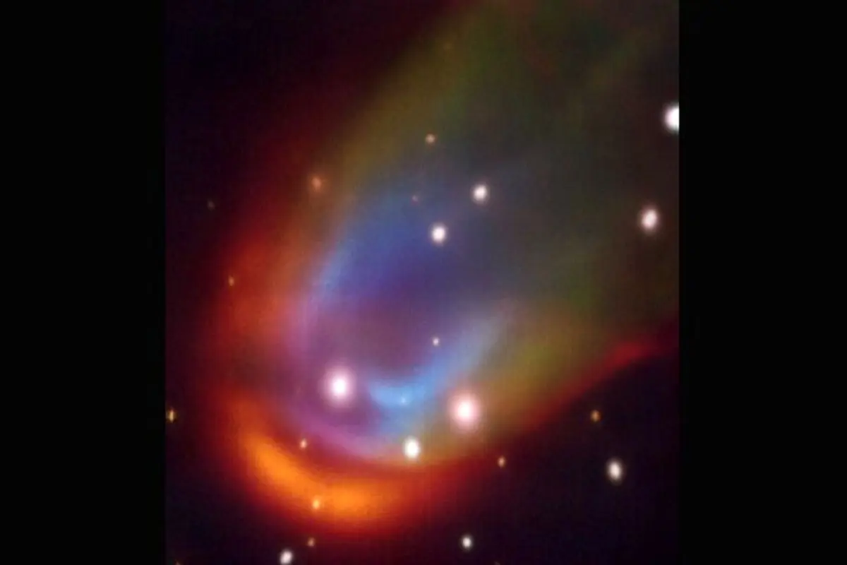 شوک‌های ناشناخته در اطراف یک ستاره کوتوله سفید

